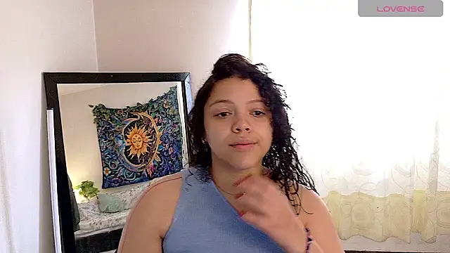 Snapshot of Amanda_sweet chatting on May 2026 01:27:01 PM Amanda sweet online show from May 2026 01:27:01 PM