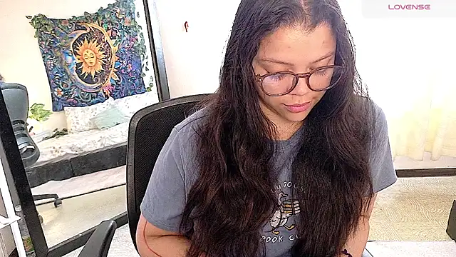 Snapshot of Amanda_sweet chatting on May 2026 02:45:01 PM Amanda sweet online show from May 2026 02:45:01 PM