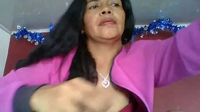 DianaOchoa  online show from January 2026 04:01:01 PM