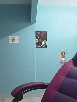 candy  fox  online show from December 2025 09:11:01 PM