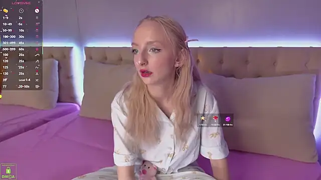 maya snow online show from October 2025 04:45:02 AM