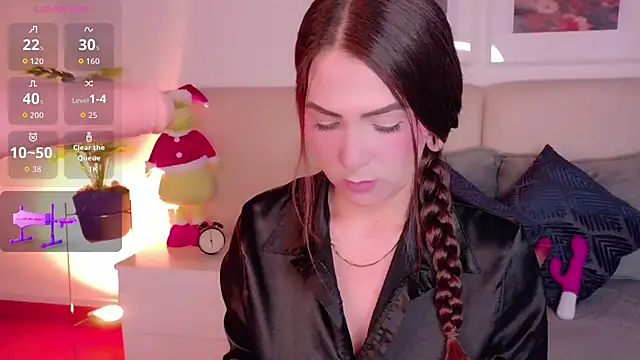 Heraa Piett online show from December 2025 12:14:02 PM