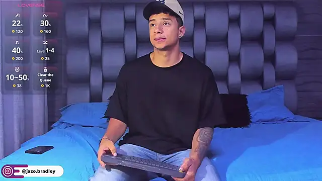 jaze bradley online show from November 2025 11:33:02 AM