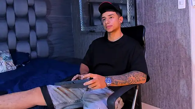 jaze bradley online show from January 2026 11:27:02 AM