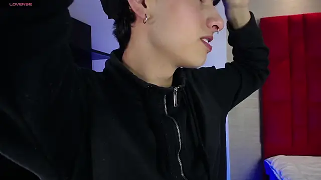 Ezra Storm online show from October 2025 04:53:02 AM