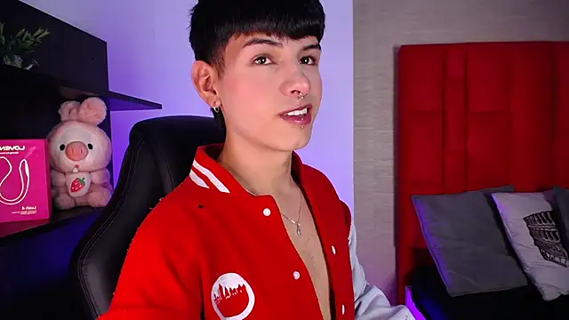 Ezra Storm online show from February 2026 04:11:01 AM