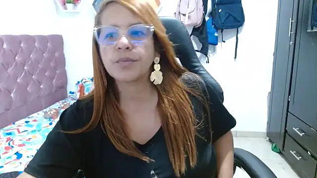Snapshot of cristydirtyhot chatting on April 2026 11:27:01 AM cristydirtyhot online show from April 2026 11:27:01 AM