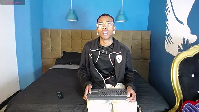 Snapshot of CollemanStone chatting on November 2025 01:02:01 PM CollemanStone online show from November 2025 01:02:01 PM