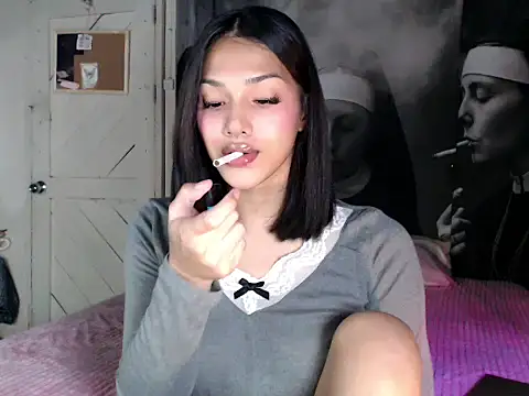 itsmekarinaaa online show from March 2026 03:15:01 PM