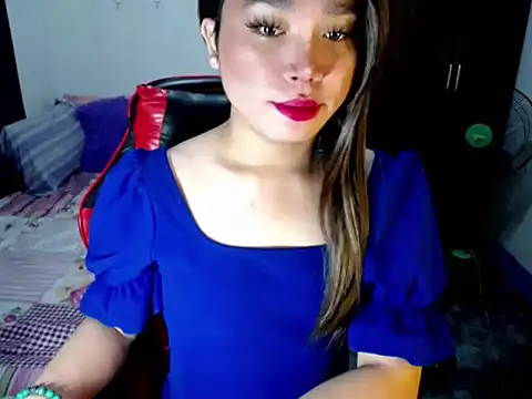 Urassiansweetcummer online show from October 2025 01:47:01 AM