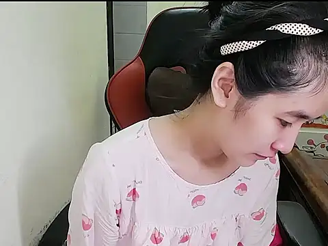 Shulee21 online show from September 2025 01:08:02 AM