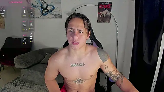 Snapshot of Maximiliano_scoott__ chatting on May 2026 09:44:02 PM Maximiliano scoott online show from May 2026 09:44:02 PM