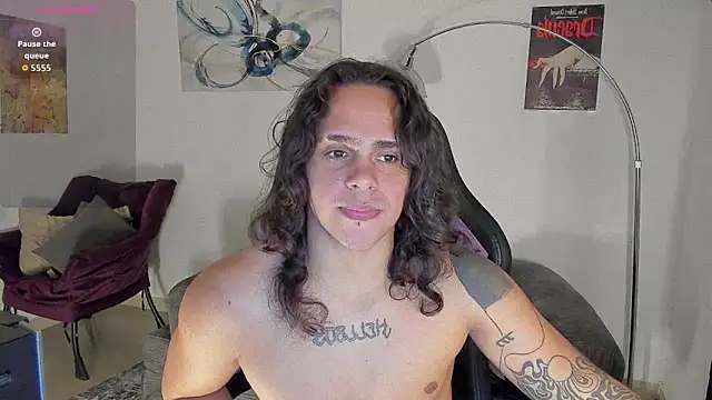 Snapshot of Maximiliano_scoott__ chatting on May 2026 06:53:01 AM Maximiliano scoott online show from May 2026 06:53:01 AM