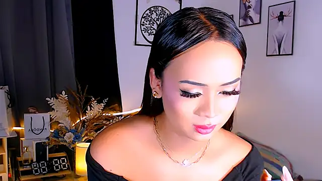 Zialustts online show from April 2026 08:29:01 AM