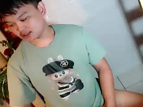 Reynelcock online show from July 2026 06:32:01 PM
