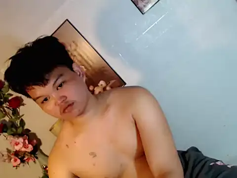Reynelcock online show from July 2026 04:37:01 AM