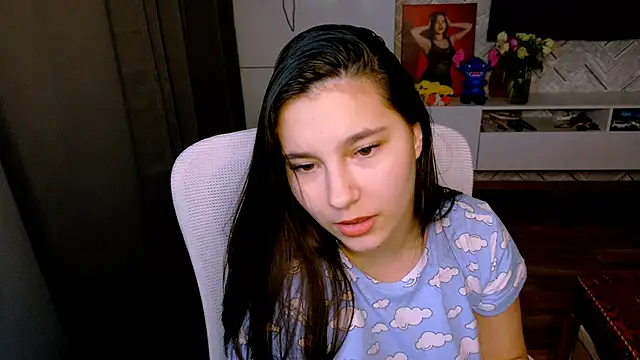 Arianna Grend online show from November 2025 01:22:02 PM