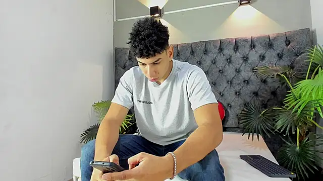 Snapshot of ALAN_REDINGER chatting on November 2025 12:38:01 PM ALAN REDINGER online show from November 2025 12:38:01 PM