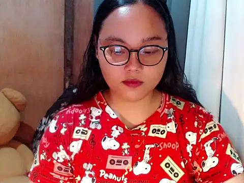  Lylia online show from November 2025 12:10:02 AM