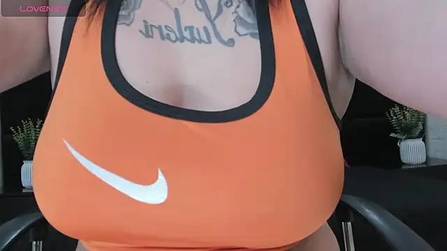 Dantzel  online show from February 2026 09:30:02 PM