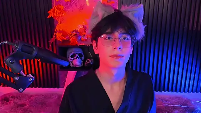 Snapshot of luixdust_ chatting on October 2025 05:38:01 AM luixdust online show from October 2025 05:38:01 AM