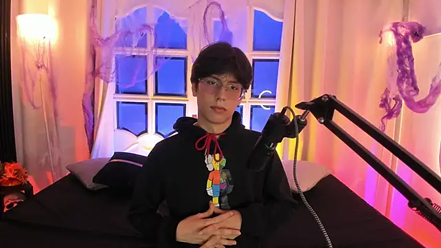 Snapshot of luixdust_ chatting on October 2025 06:01:02 AM luixdust online show from October 2025 06:01:02 AM