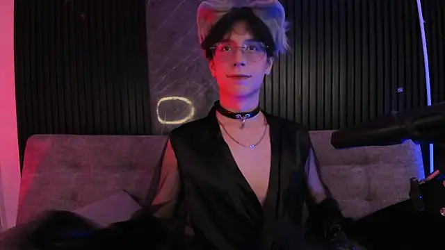 Snapshot of luixdust_ chatting on October 2025 07:32:01 AM luixdust online show from October 2025 07:32:01 AM