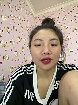 D2sweet online show from November 2025 05:08:01 PM