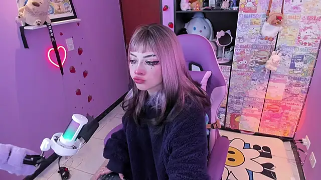 Vero Osb  online show from September 2025 11:26:02 PM