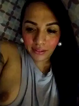 enoria1992 online show from October 2025 02:47:02 PM