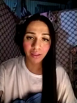 enoria1992 online show from April 2026 01:05:01 PM