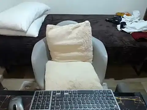 bossking017 online show from January 2025 11:35:01 PM