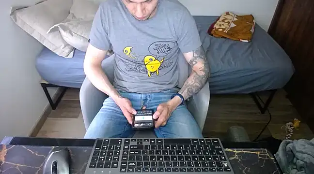 bossking017 online show from March 2025 05:39:01 PM