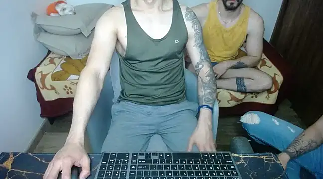 bossking017 online show from March 2025 05:02:02 PM