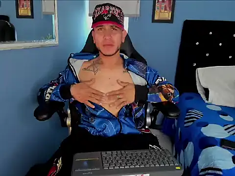 Snapshot of Thonixxx_mr chatting on February 2026 04:19:02 PM Thonixxx mr online show from February 2026 04:19:02 PM