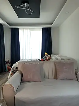 evasweett   online show from September 2025 06:52:01 PM