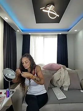 Snapshot of evasweett__ chatting on May 2026 02:36:02 PM evasweett online show from May 2026 02:36:02 PM