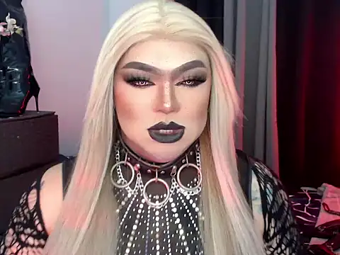 Snapshot of michellevixen922 chatting on October 2025 04:53:02 PM michellevixen922 online show from October 2025 04:53:02 PM