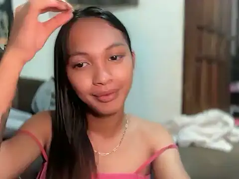 Snapshot of Simi_Ipit chatting on February 2026 01:27:02 PM Simi Ipit online show from February 2026 01:27:02 PM