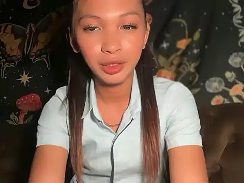 Snapshot of Simi_Ipit chatting on February 2026 07:08:01 PM Simi Ipit online show from February 2026 07:08:01 PM