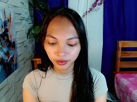 Snapshot of Simi_Ipit chatting on June 2026 06:11:01 AM Simi Ipit online show from June 2026 06:11:01 AM