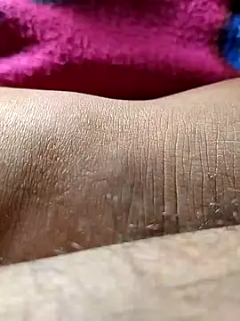 only-injoy online show from November 2025 05:17:02 PM