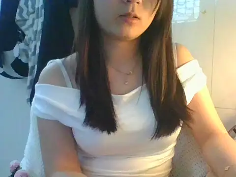 Snapshot of Linzly chatting on February 2026 02:54:01 AM Linzly online show from February 2026 02:54:01 AM