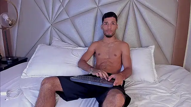 Thiagoferreti online show from February 2026 04:11:01 AM