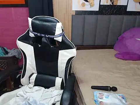 Snapshot of Raffa_ella69 chatting on March 2026 08:07:01 AM Raffa ella69 online show from March 2026 08:07:01 AM