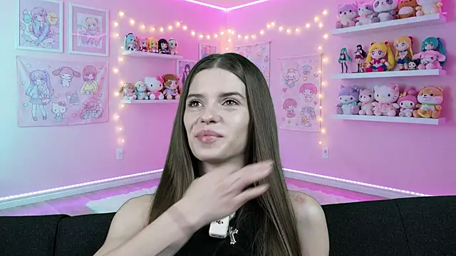 sukie spooky online show from May 2026 06:04:01 PM