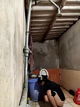 Snapshot of Harmony92 chatting on October 2025 12:15:02 PM Harmony92 online show from October 2025 12:15:02 PM