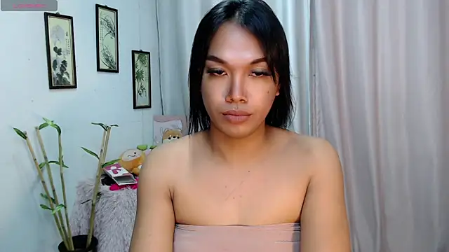 Herbielustts online show from December 2025 06:39:01 PM