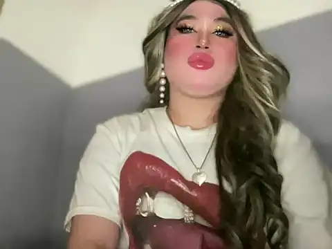 Snapshot of Naughtyrosecum chatting on October 2025 05:03:01 PM Naughtyrosecum online show from October 2025 05:03:01 PM