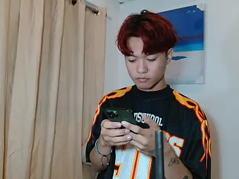 ur little secret online show from October 2025 02:39:02 PM